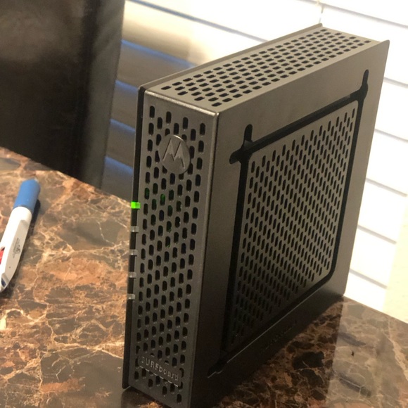 Motorola SURFboard SB6120, DOCSIS 3.0 Cable Modem - Picture 8 of 14